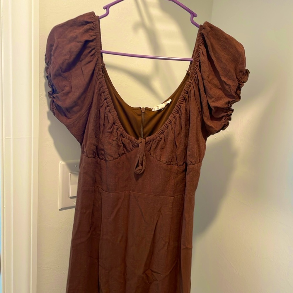 This is a super cute dress from pascun!!!